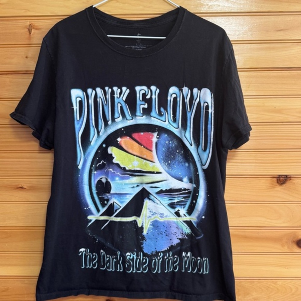 Pink Floyd Dark Side of the Moon Black Graphic Tee - Short Sleeve Large